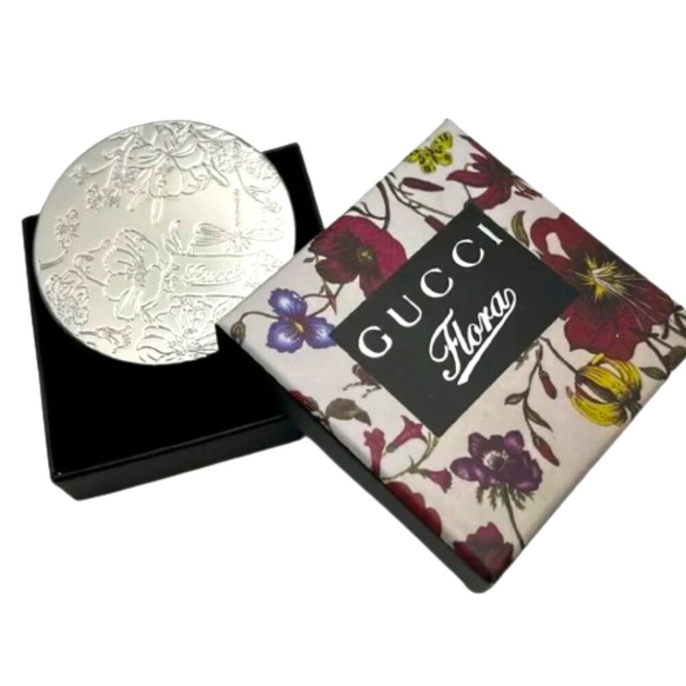 NIB Gucci Mirror with Box Silver Flowers Embossed Gucci Flora - Picture 10 of 10